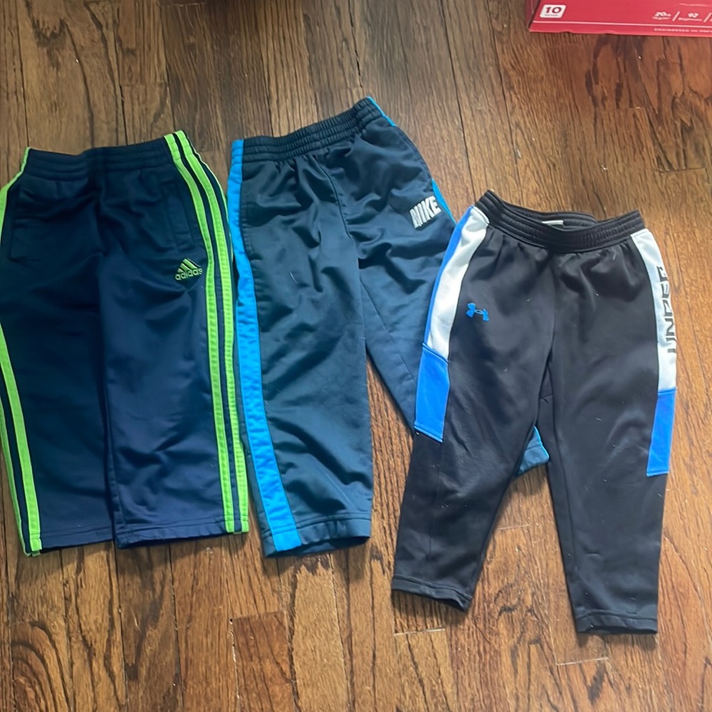 2T sweatpants